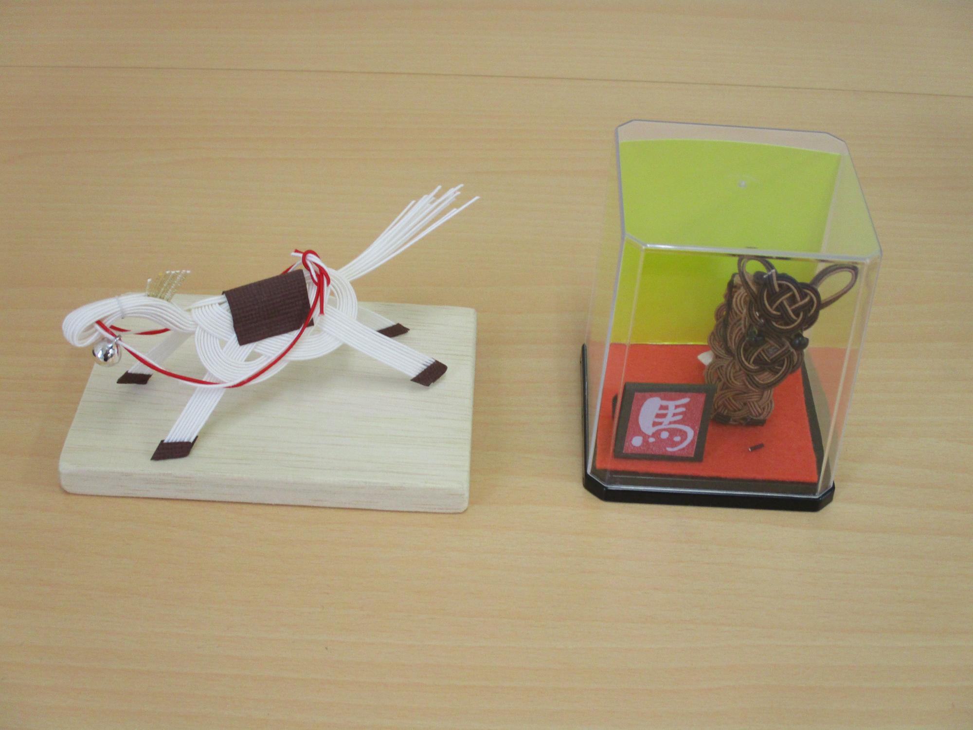 水引細工した干支の午の写真