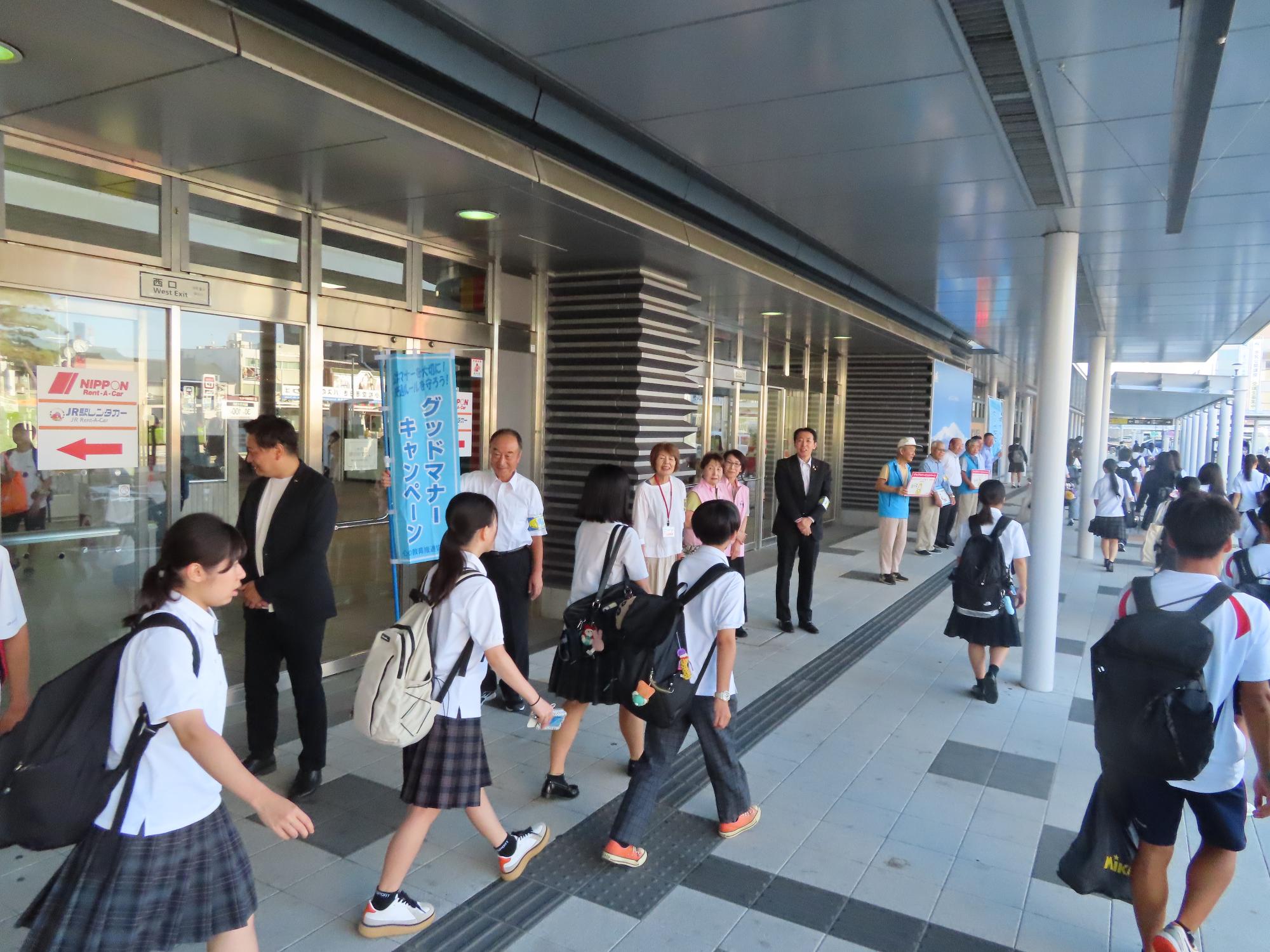 小松駅活動写真