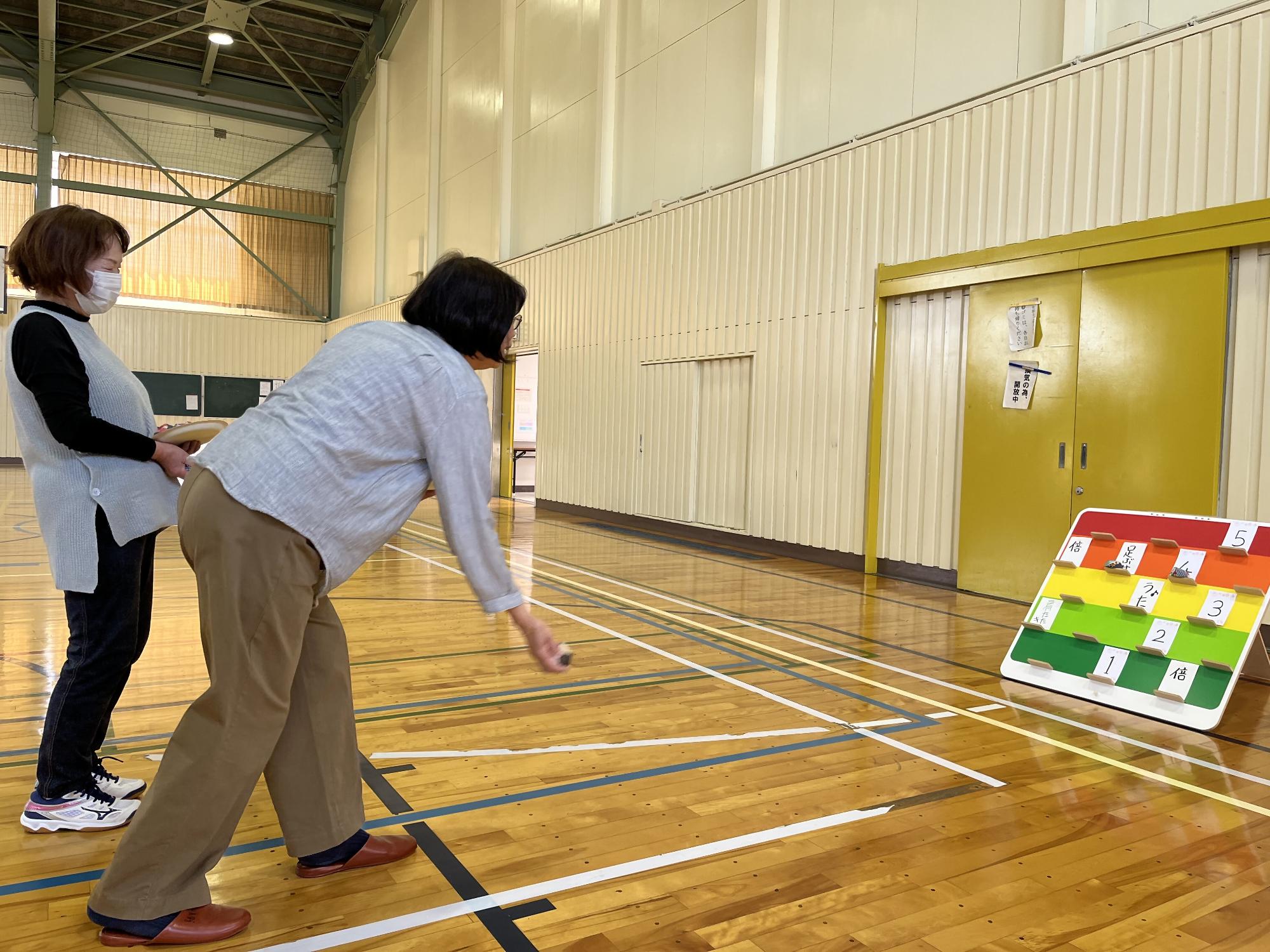 ニュースポーツを楽しんでいる様子