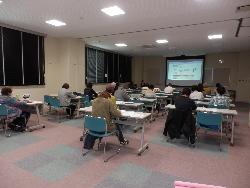 女性限定排尿トラブルと対策についての講座の会場風景