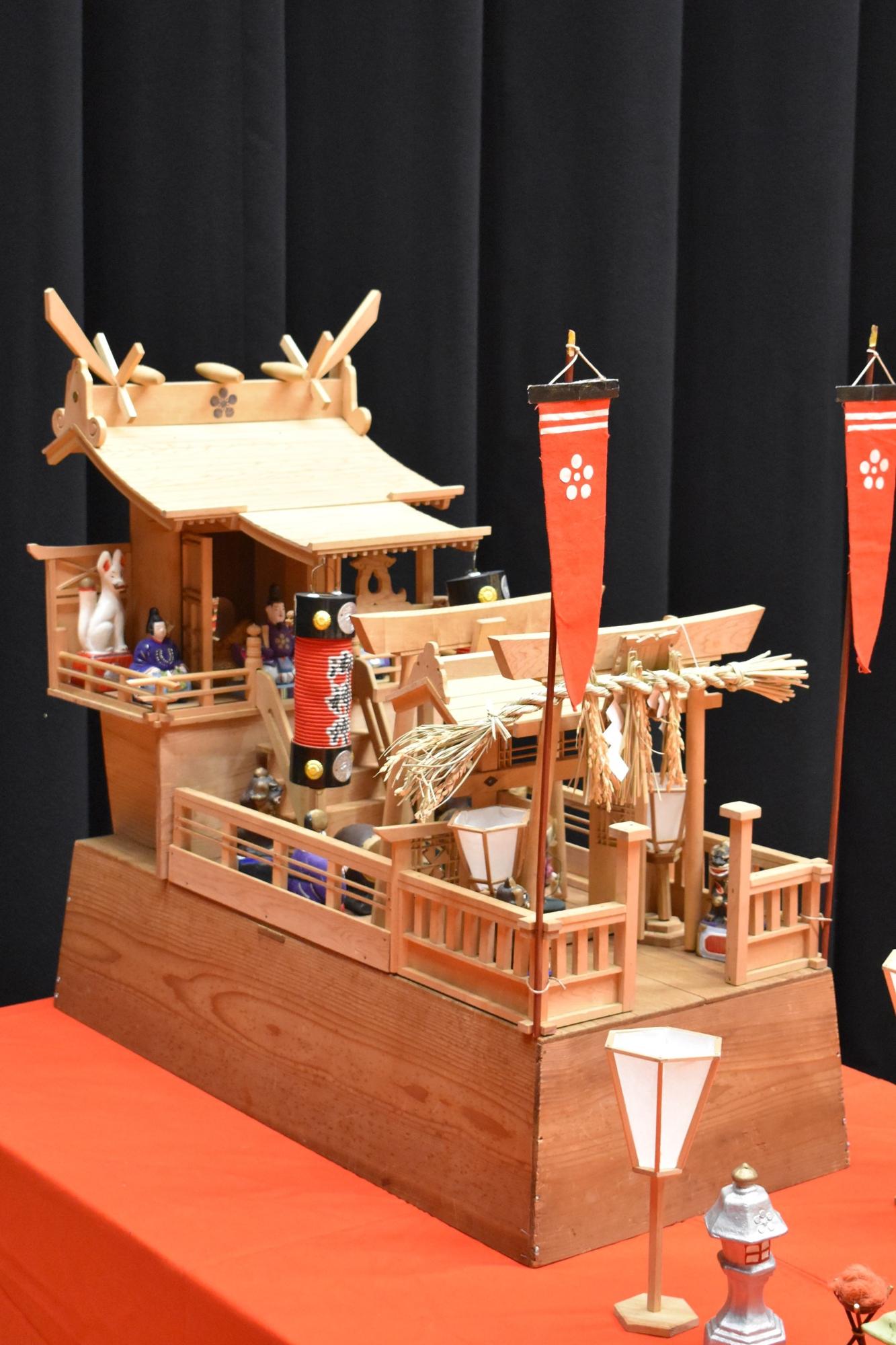 天神堂飾りの写真