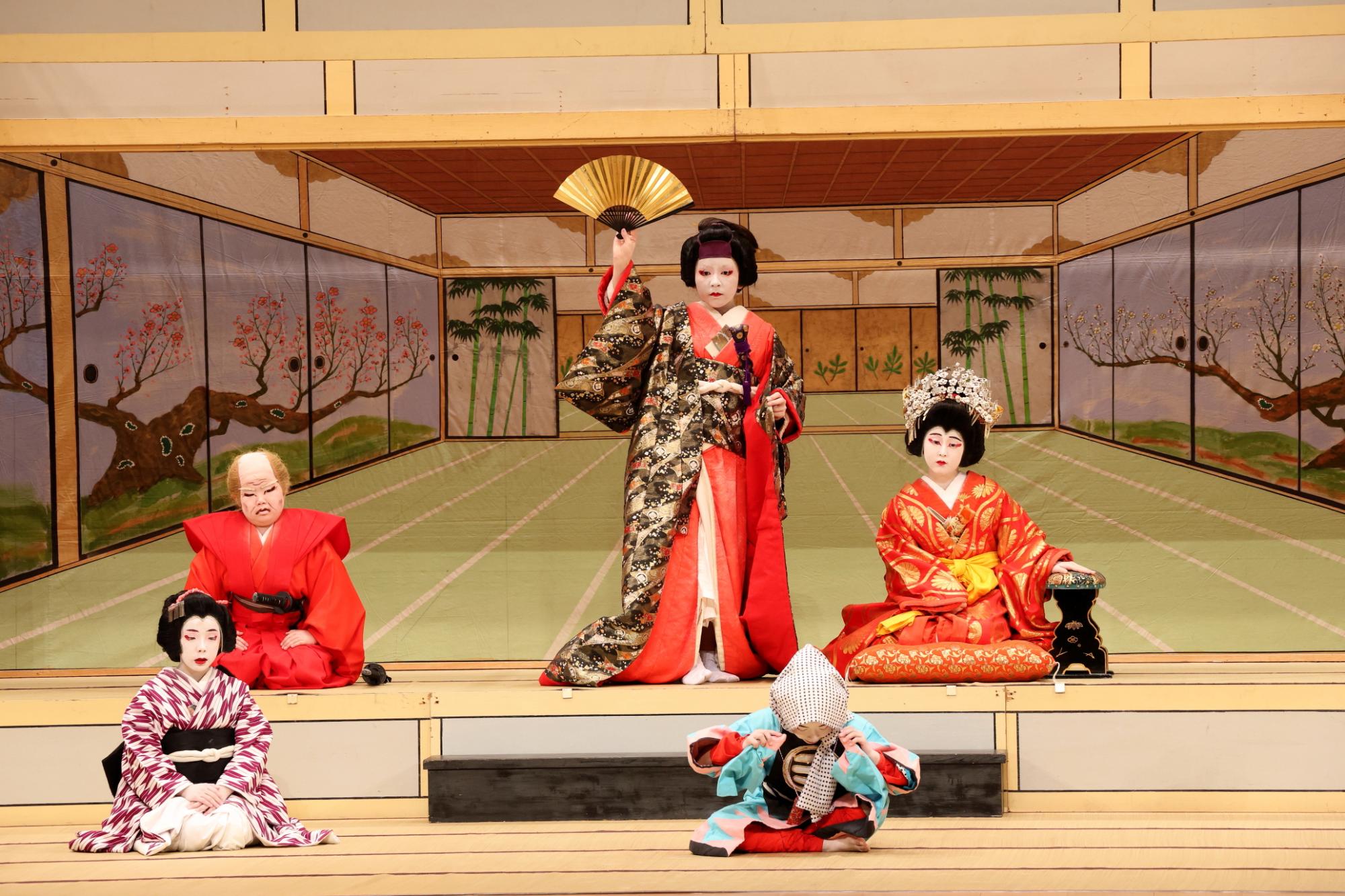 小鹿野子ども歌舞伎「恋女房染分手綱 重の井子別れ之場」上演風景
