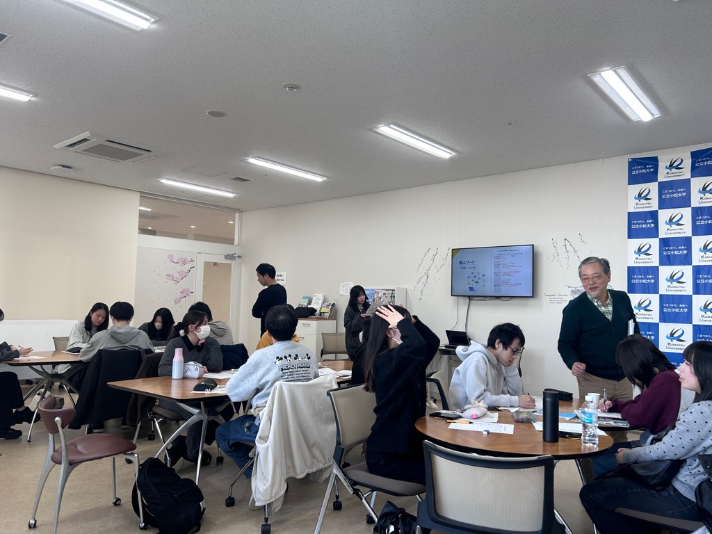 学生ミニリビングラボの様子