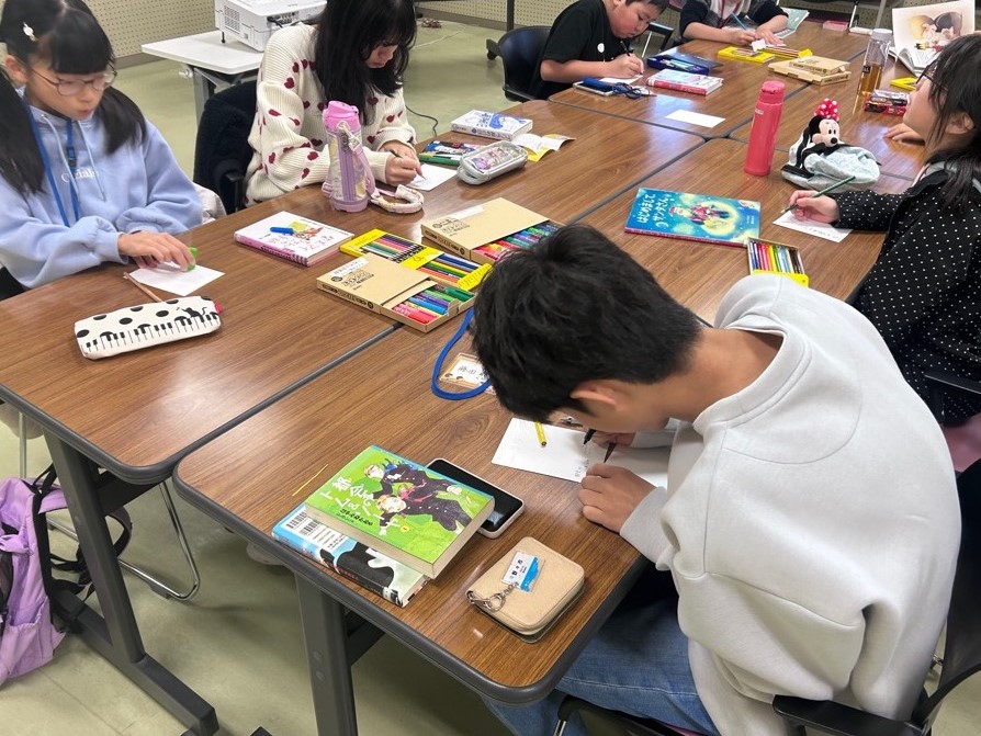 子ども司書クラブの活動の様子