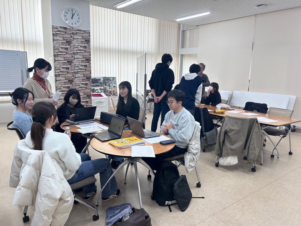 学生ミニリビングラボの様子